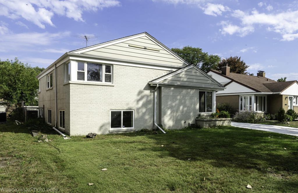 7261 N East Prairie Road - Photo 2
