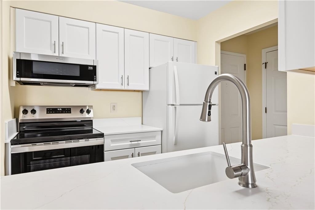 300 Johnson Ferry Road Ne - Photo 4