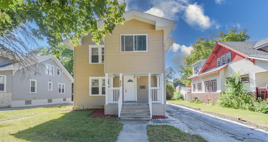 600 Sunderlin Street - Photo 1