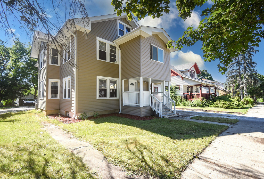 600 Sunderlin Street - Photo 0