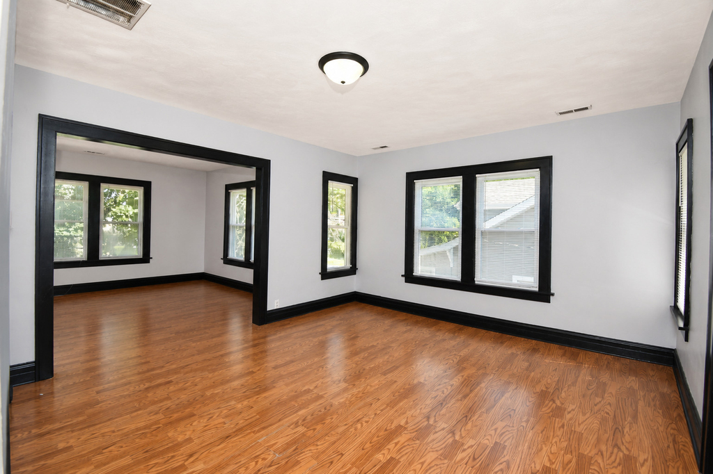 600 Sunderlin Street - Photo 3