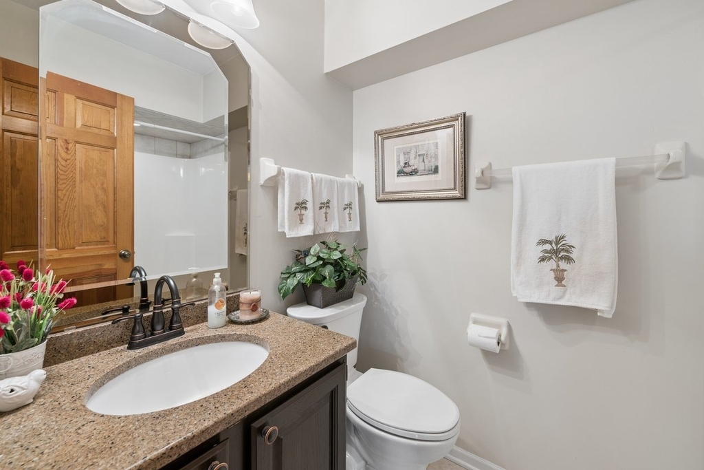 1069 Devonshire Avenue - Photo 15