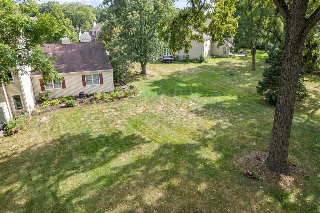 1069 Devonshire Avenue - Photo 25