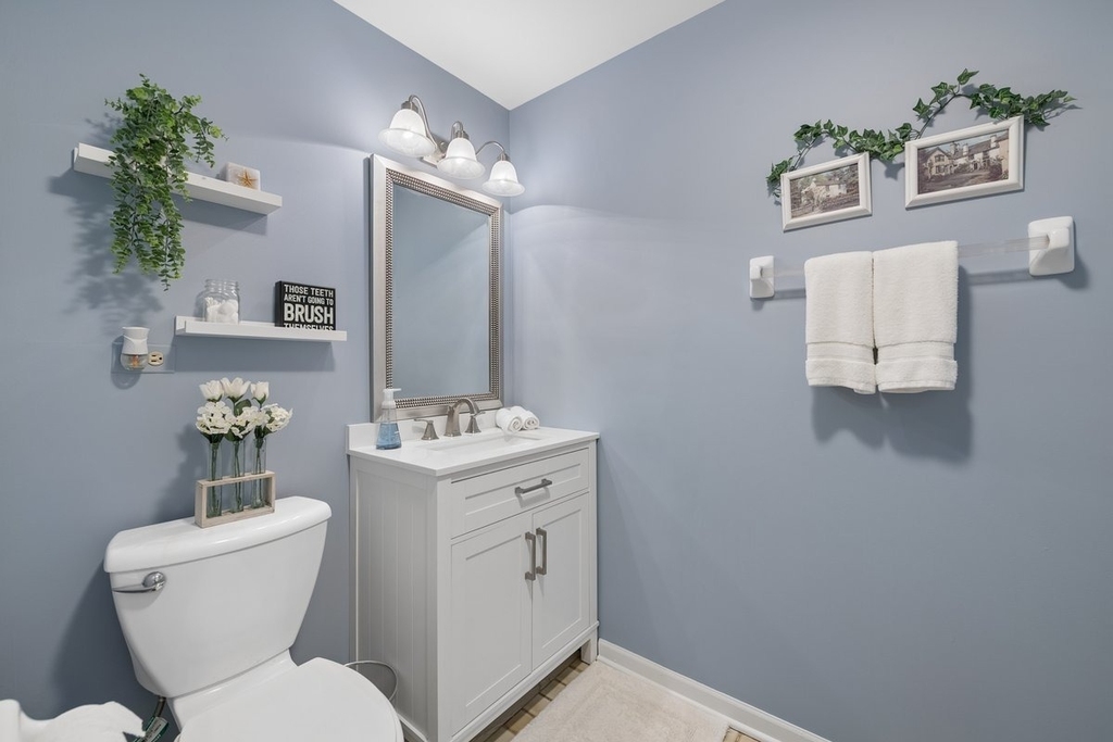 1069 Devonshire Avenue - Photo 21