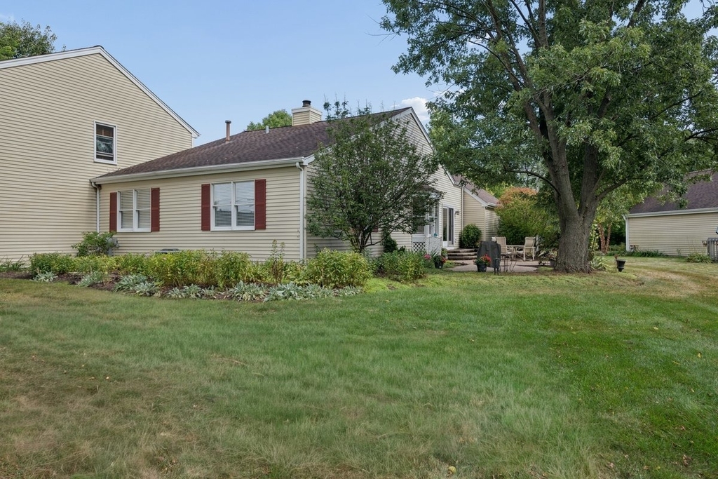 1069 Devonshire Avenue - Photo 26