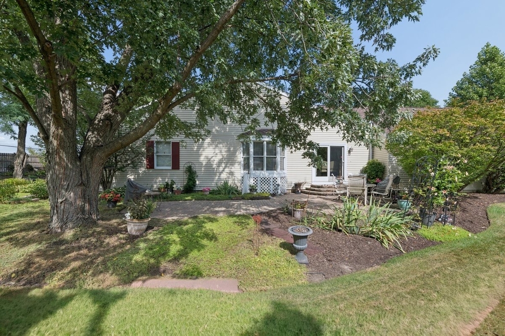 1069 Devonshire Avenue - Photo 27