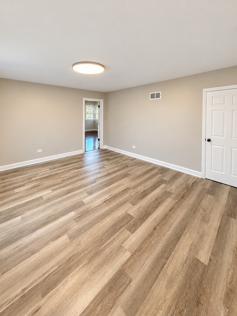 17140 University Avenue - Photo 5