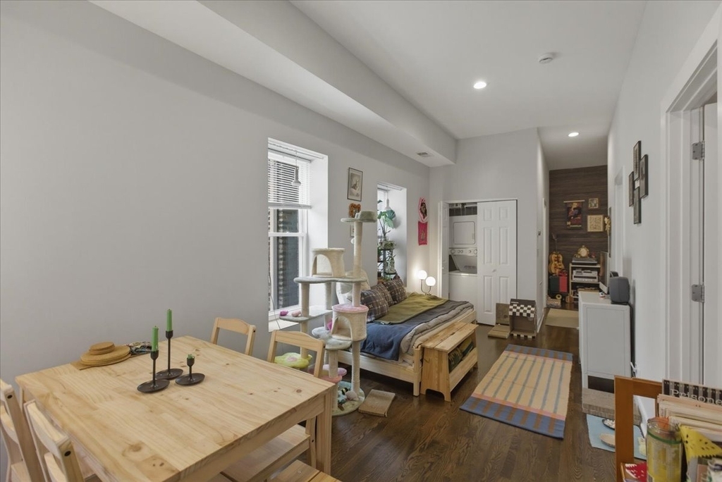 1854 W 18th Street - Photo 3