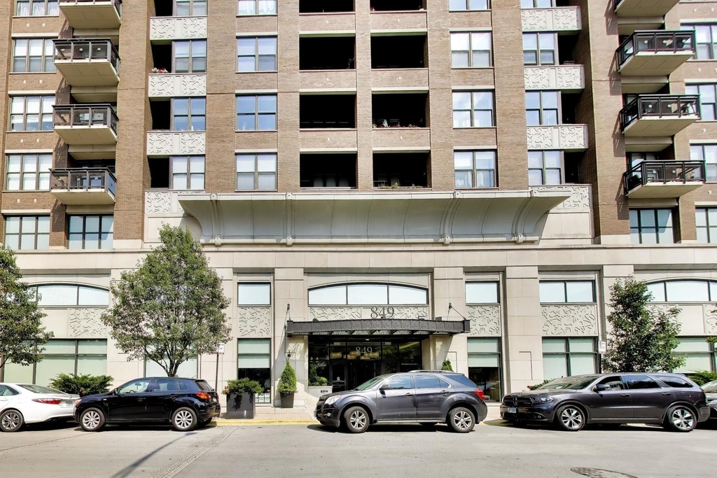 849 N Franklin Street - Photo 3
