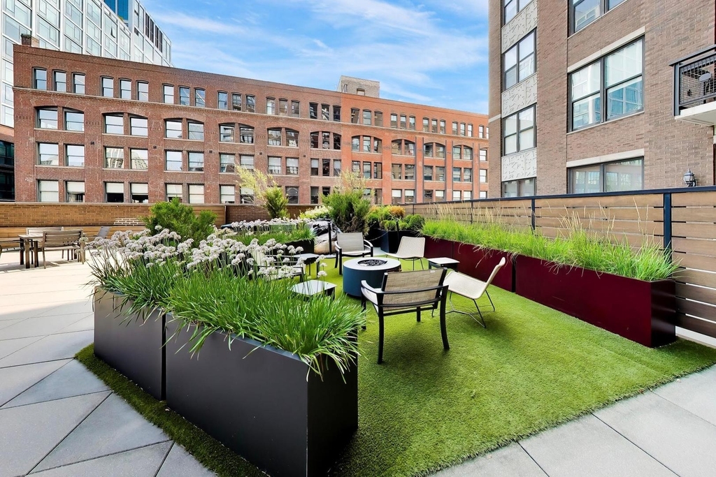 849 N Franklin Street - Photo 39