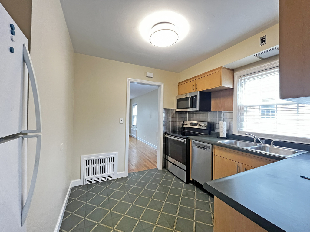4 S June Terrace - Photo 6
