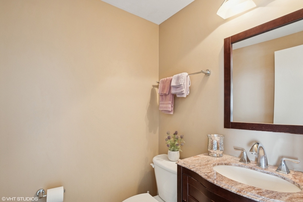 983 Mayfair Court - Photo 12