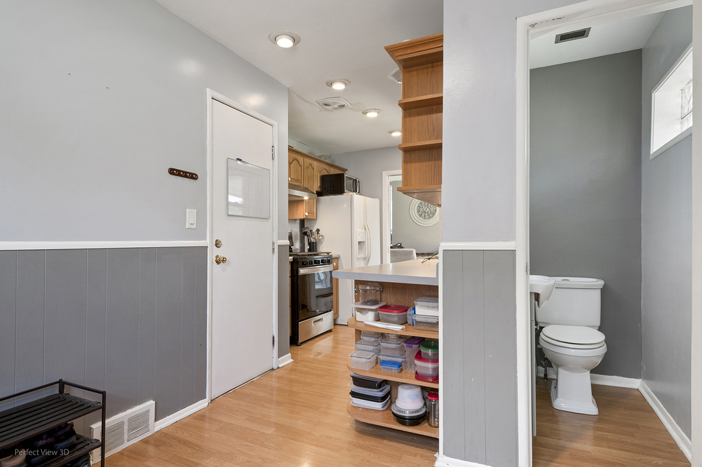 702 School Street - Photo 9