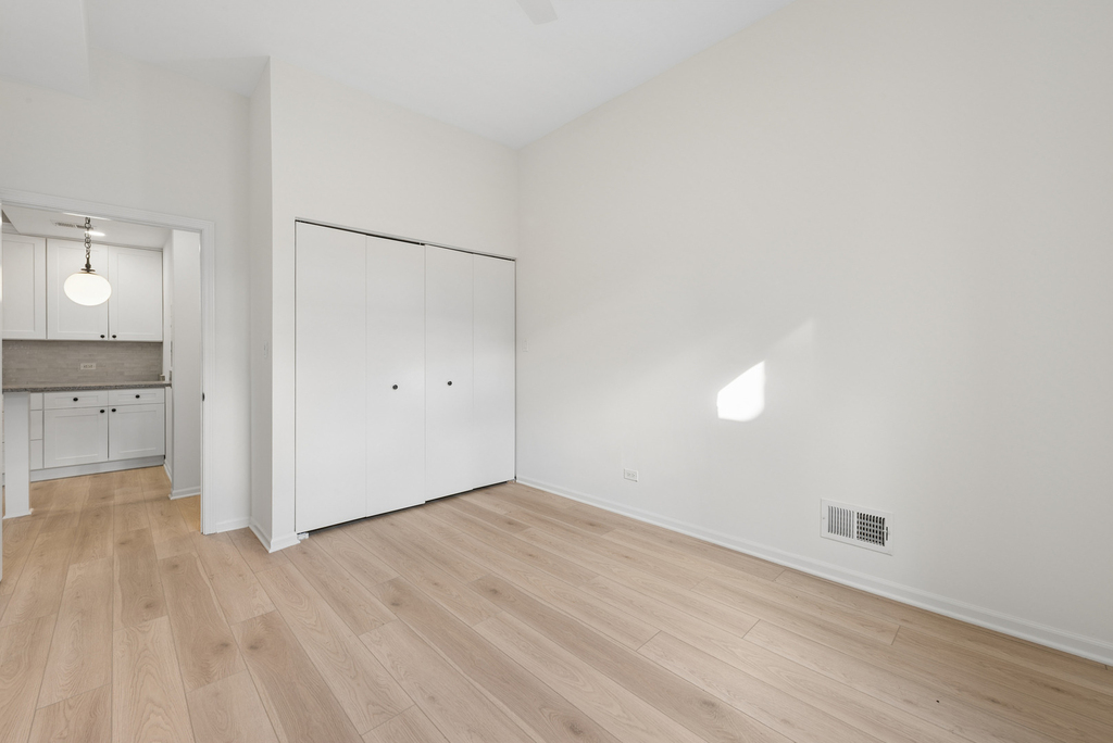 937 W Armitage Avenue - Photo 14