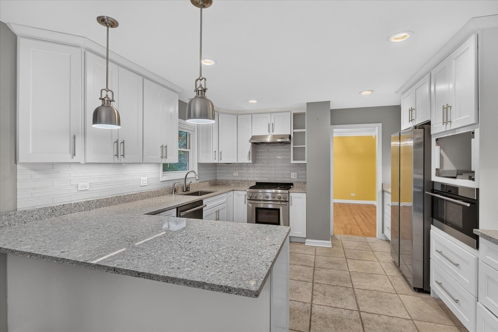 857 W Lanark Lane - Photo 11