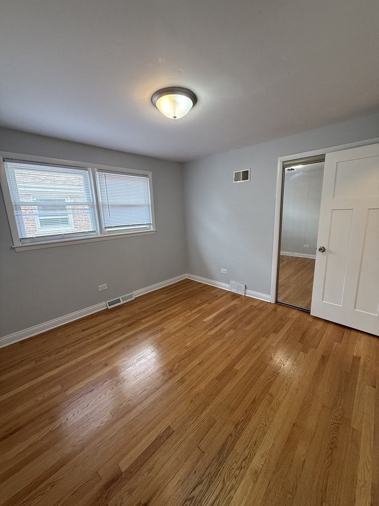 656 Saginaw Avenue - Photo 35
