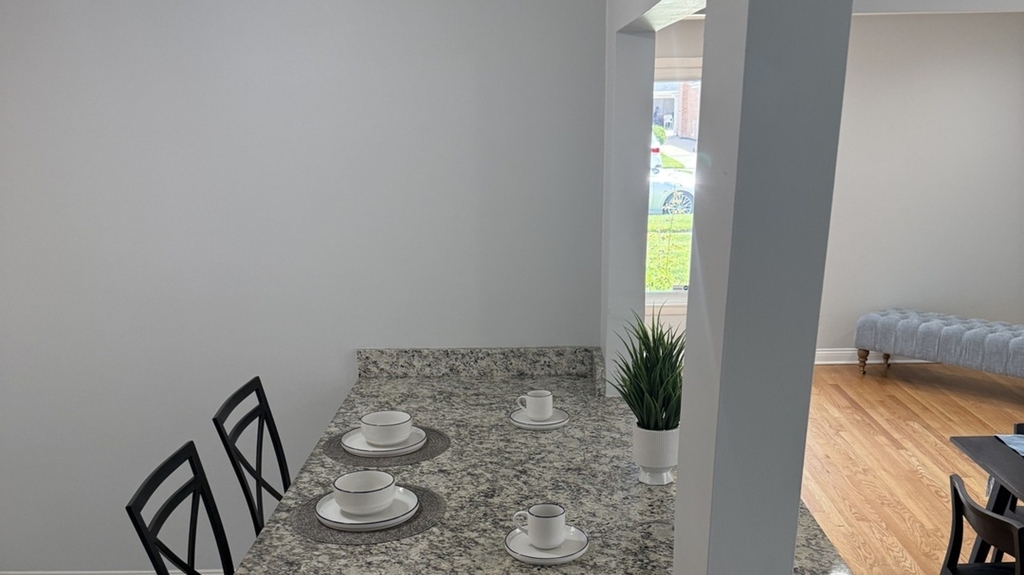 656 Saginaw Avenue - Photo 10
