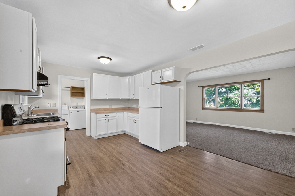 223 Ellen Street - Photo 11
