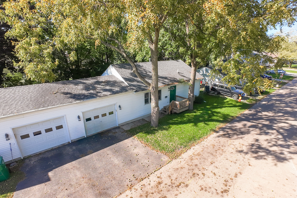 223 Ellen Street - Photo 1