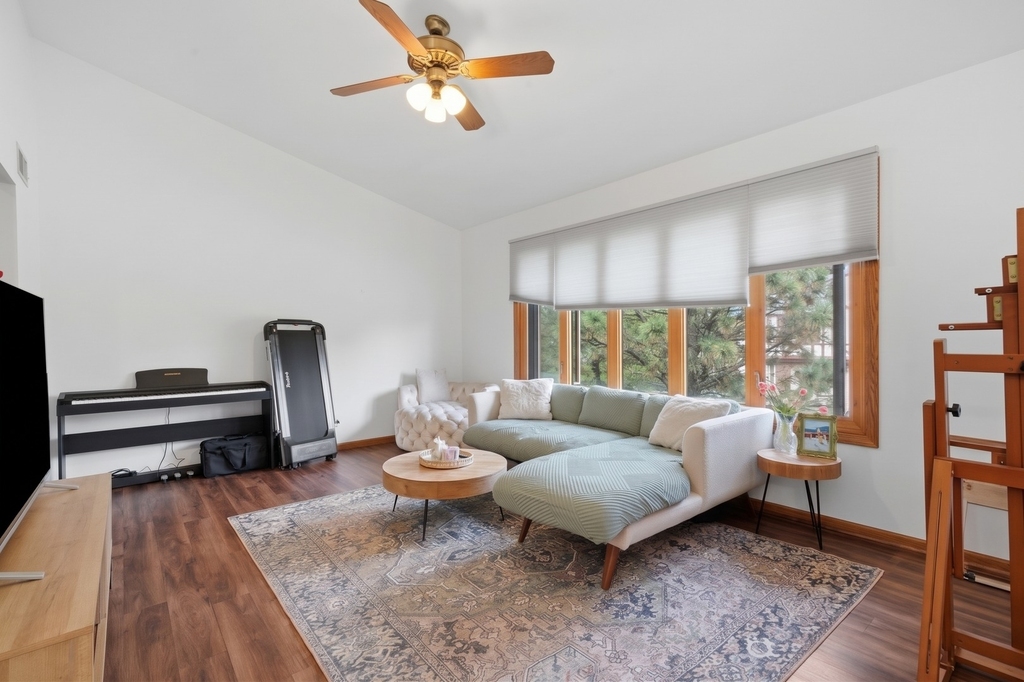 17594 Cambridge Place - Photo 2