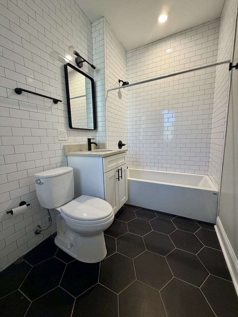 2701 N Whipple Street - Photo 7