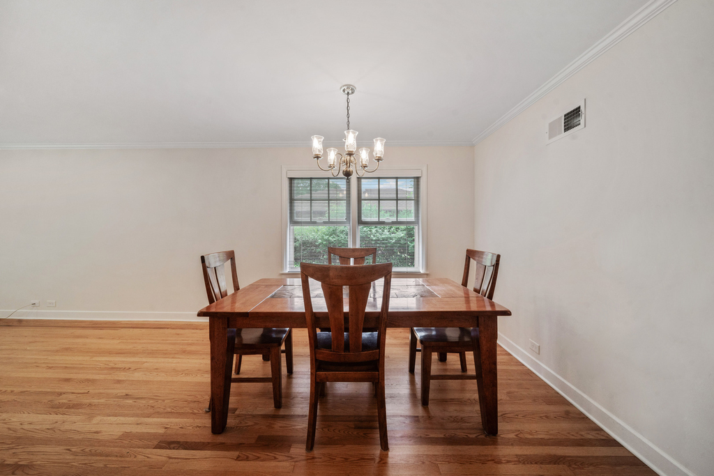 5320 Suffield Court - Photo 4