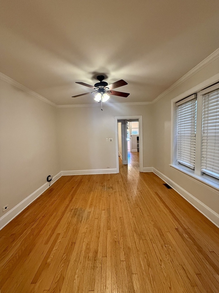 1906 W Byron Street - Photo 6