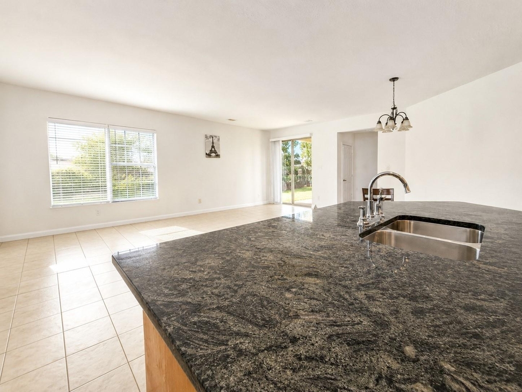 18611 White Ash Ln - Photo 5
