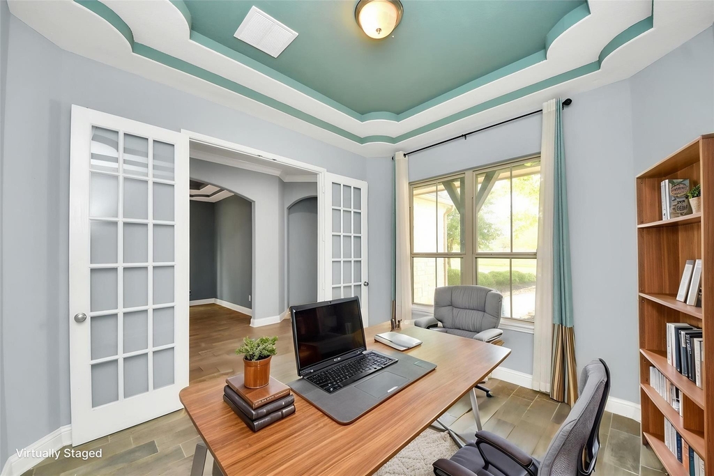 20211 Cascading Falls Boulevard - Photo 4