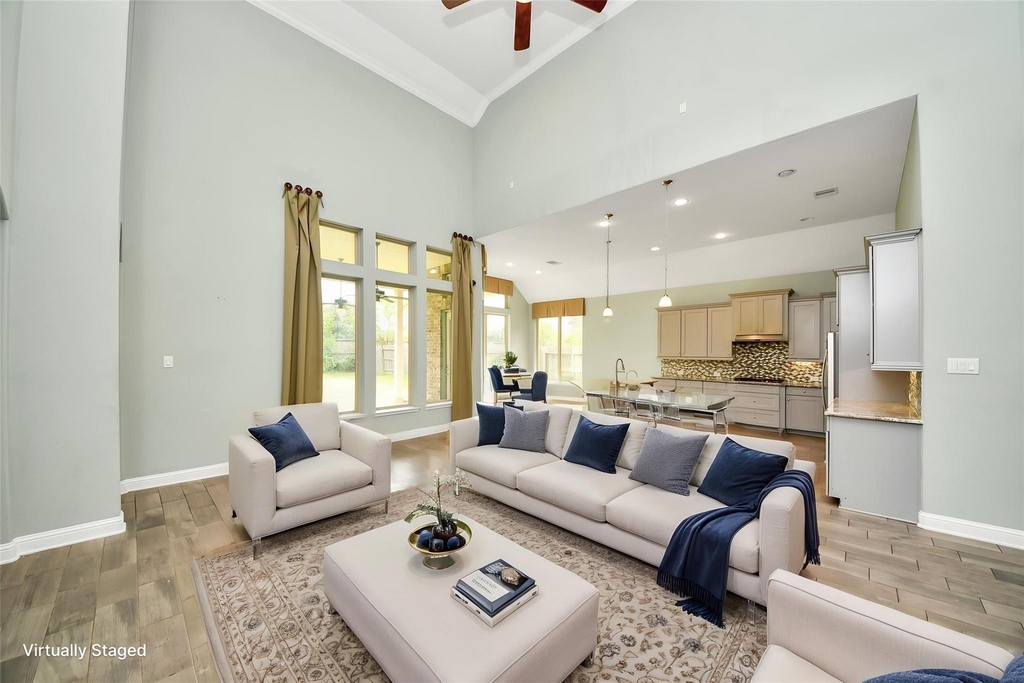 20211 Cascading Falls Boulevard - Photo 7
