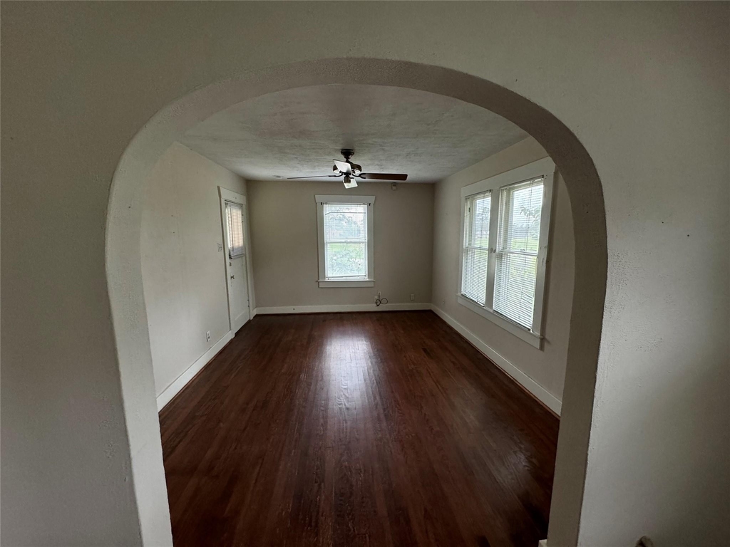 901 W 13th - Photo 7
