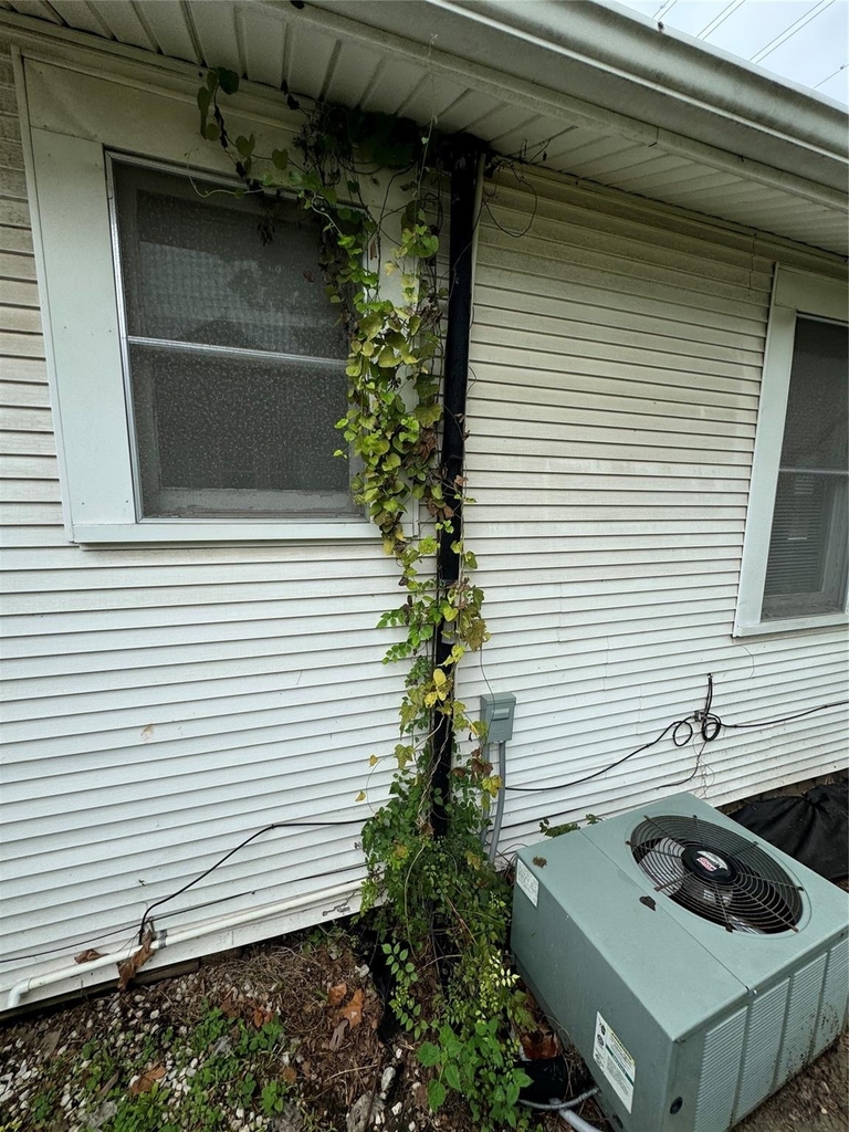 901 W 13th - Photo 4