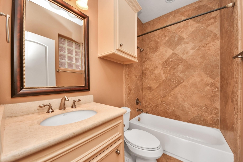 1817 Houston Avenue - Photo 6