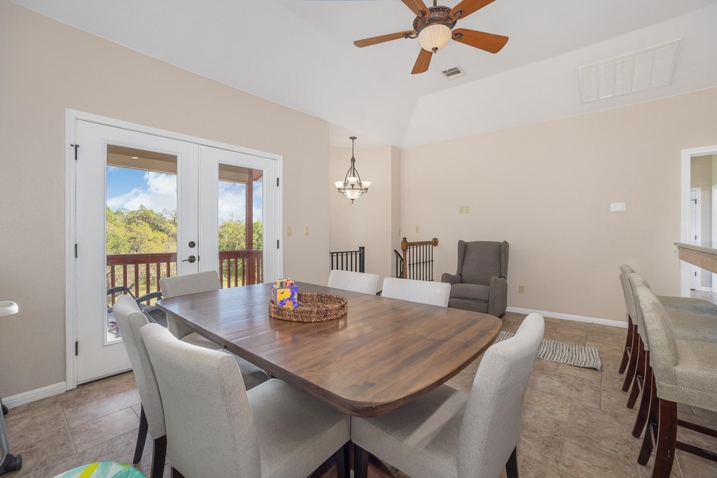 31425 Ranch Road 12 - Photo 9