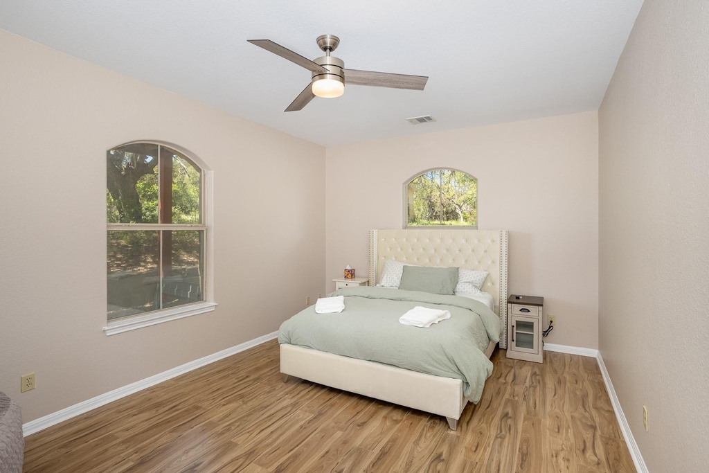 31425 Ranch Road 12 - Photo 13