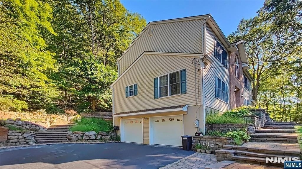 281 Kinnelon - Photo 2
