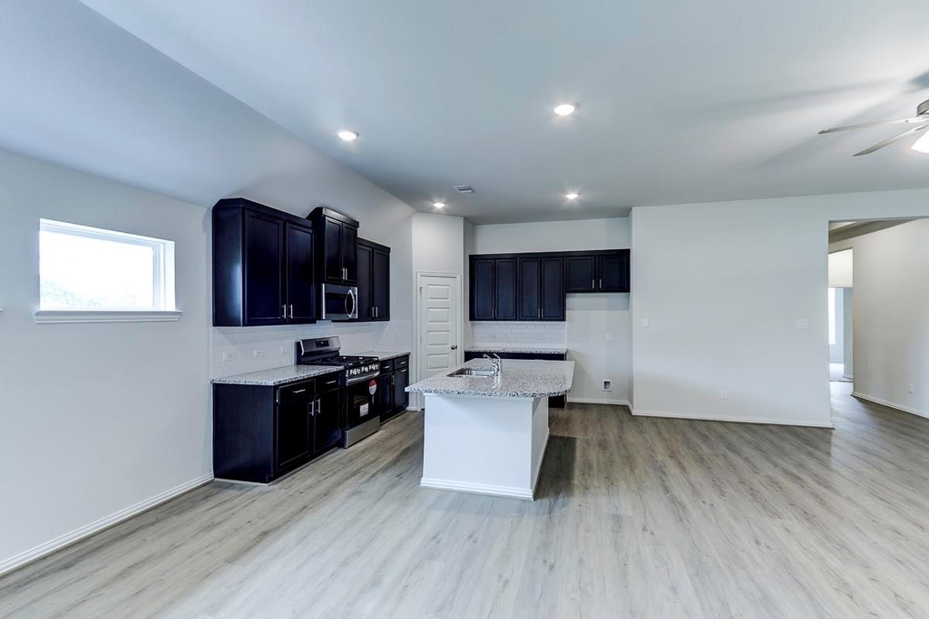 4015 Houberry Loop - Photo 6