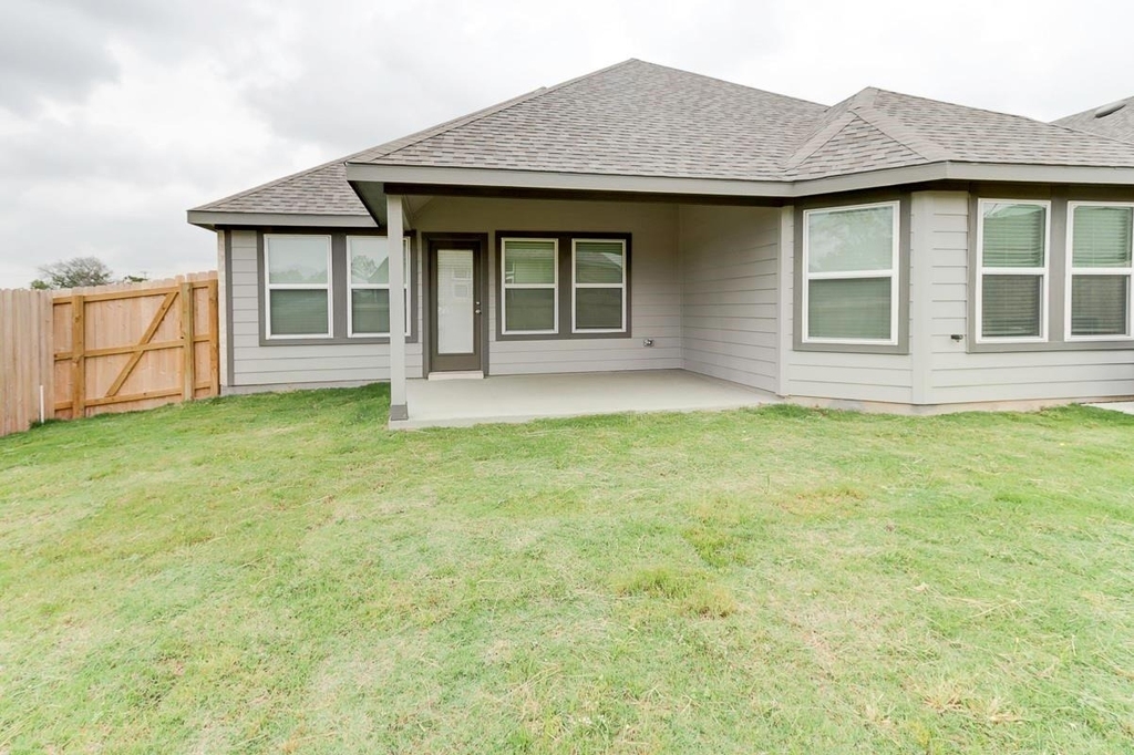 4015 Houberry Loop - Photo 31