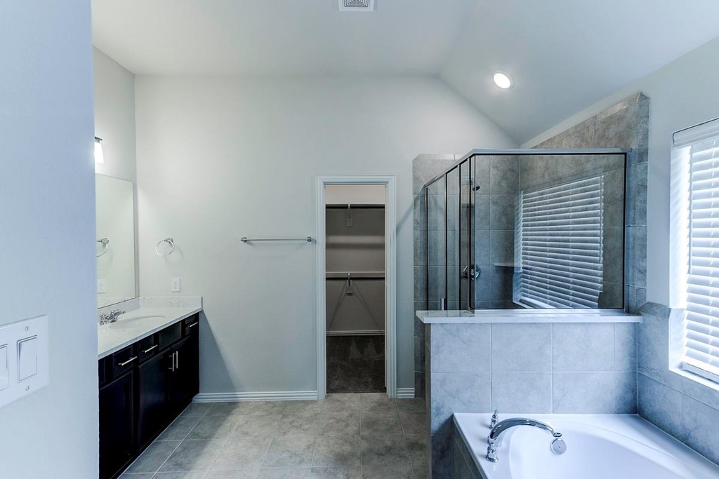 4015 Houberry Loop - Photo 13