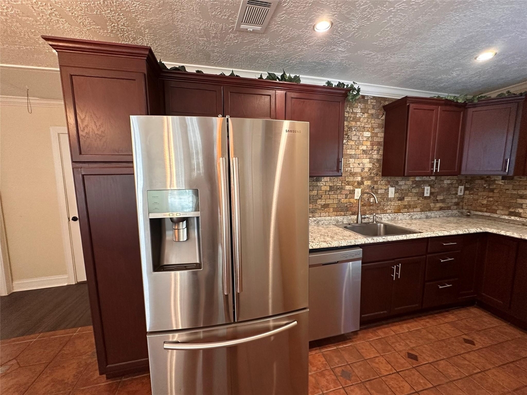 1337 Nashua Street - Photo 12