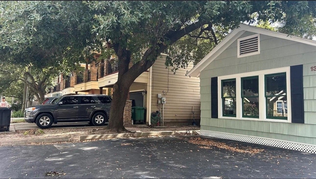 1337 Nashua Street - Photo 3