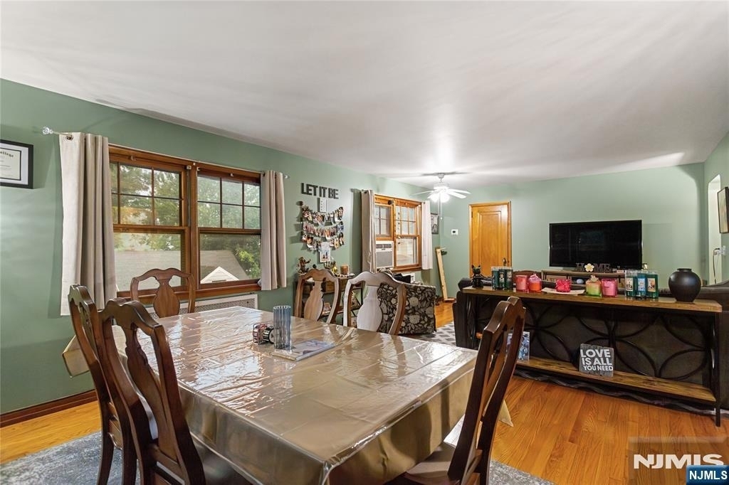 340 Saddle River - Photo 5