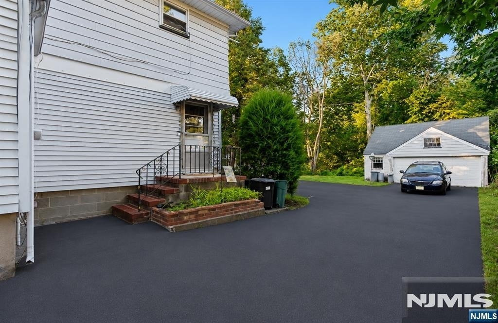 340 Saddle River - Photo 17