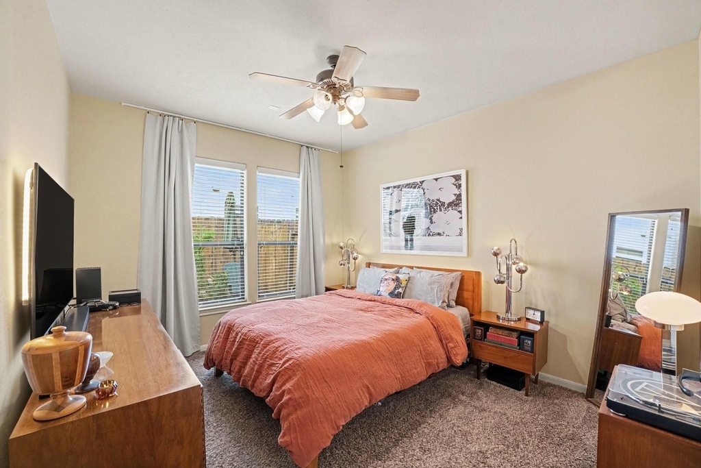 1331 Studer Street - Photo 15