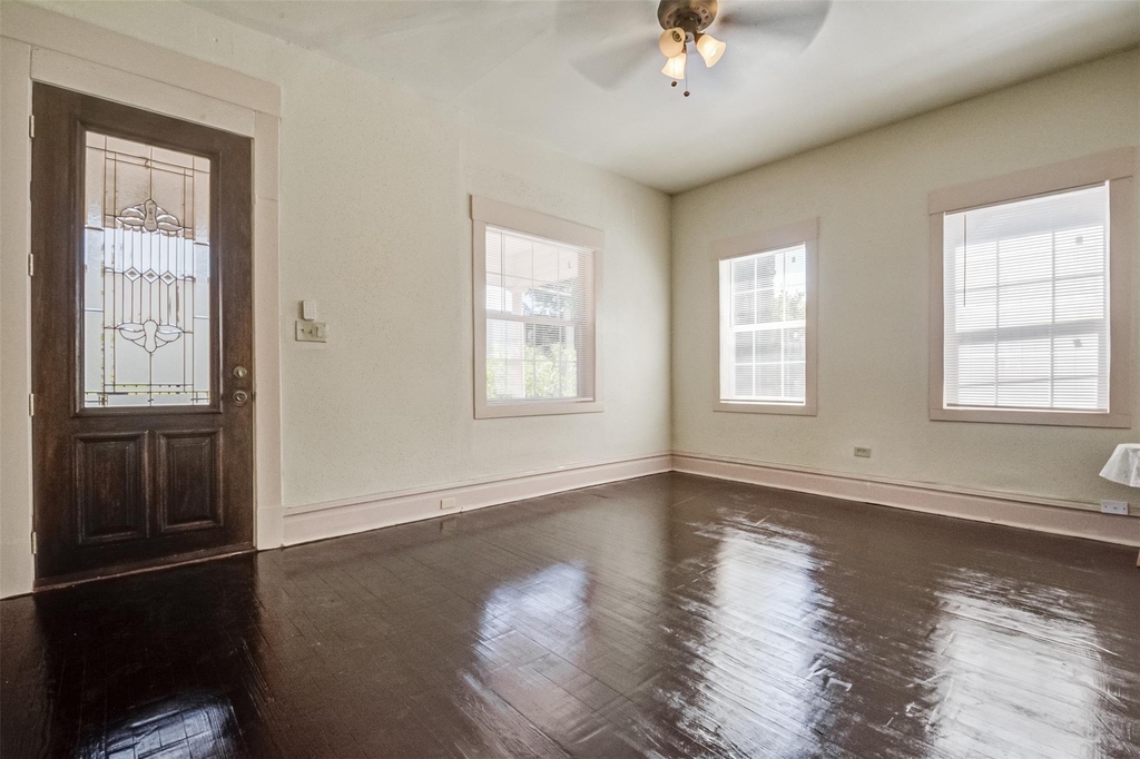 1304 Truxillo Street - Photo 3
