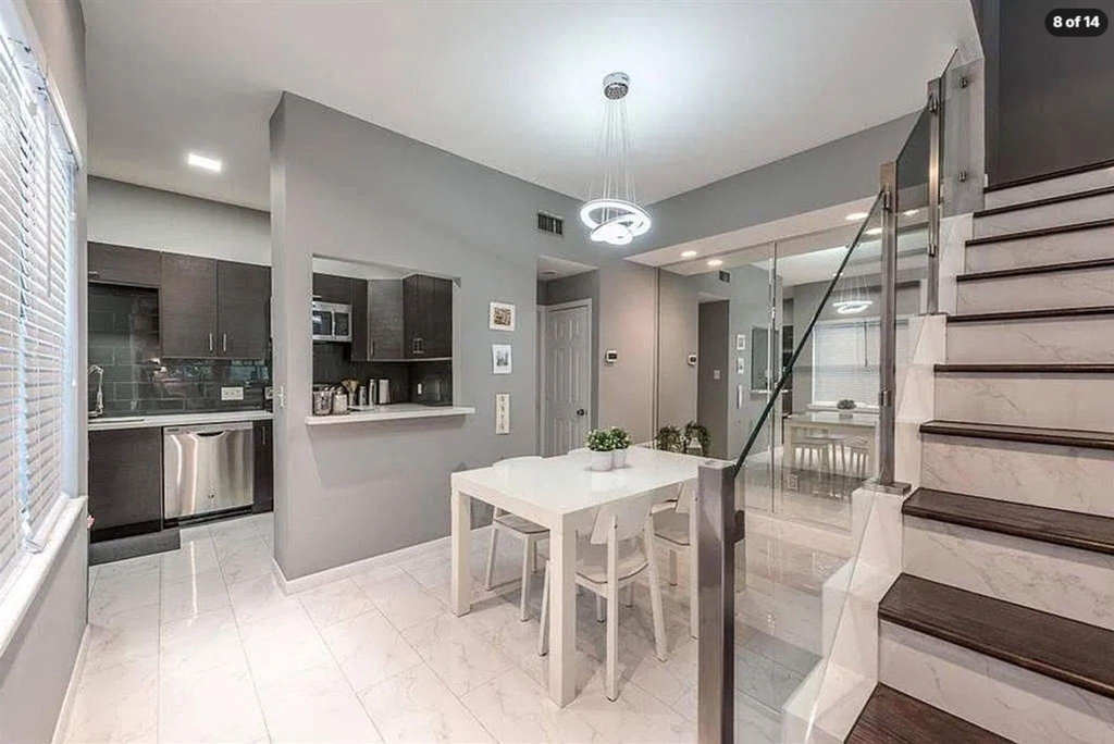 204 Marshall Street - Photo 5