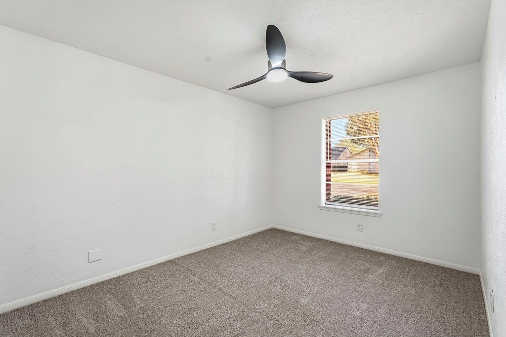 14830 Keelby Drive - Photo 11