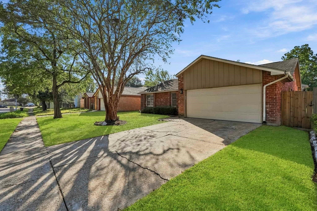 14830 Keelby Drive - Photo 1