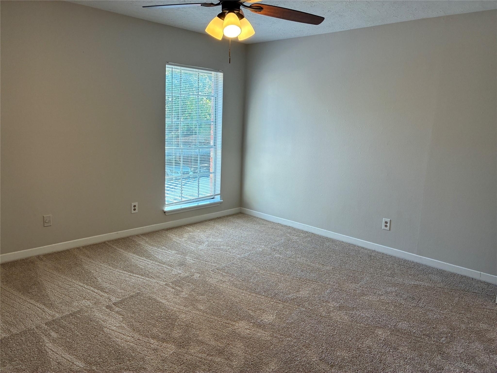 3400 Timmons Lane - Photo 6