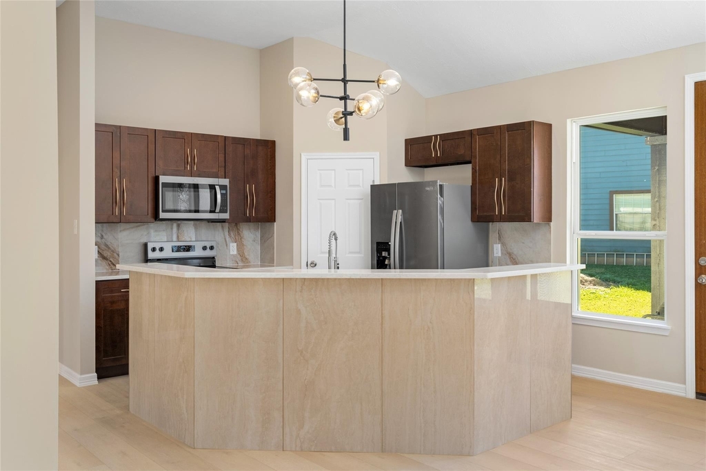 4656 N Teague Street - Photo 3